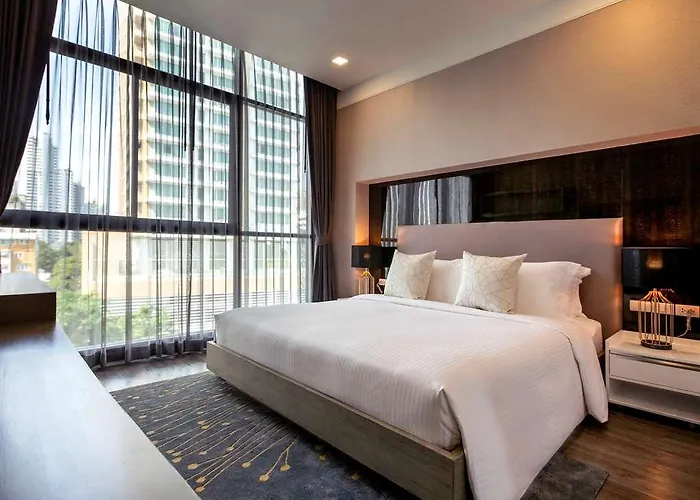 Novotel Sukhumvit 39 4*